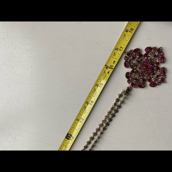 necklace with pink and ruby colored stones. - Picture 9 of 14